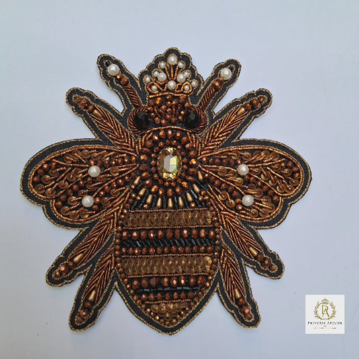 Crowned Bee Heraldic Crest